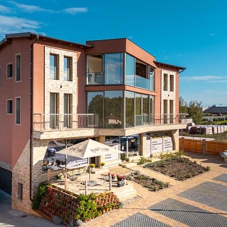 Laskara Garden Apartment By Prague Forest Нове-Йирни Экстерьер фото