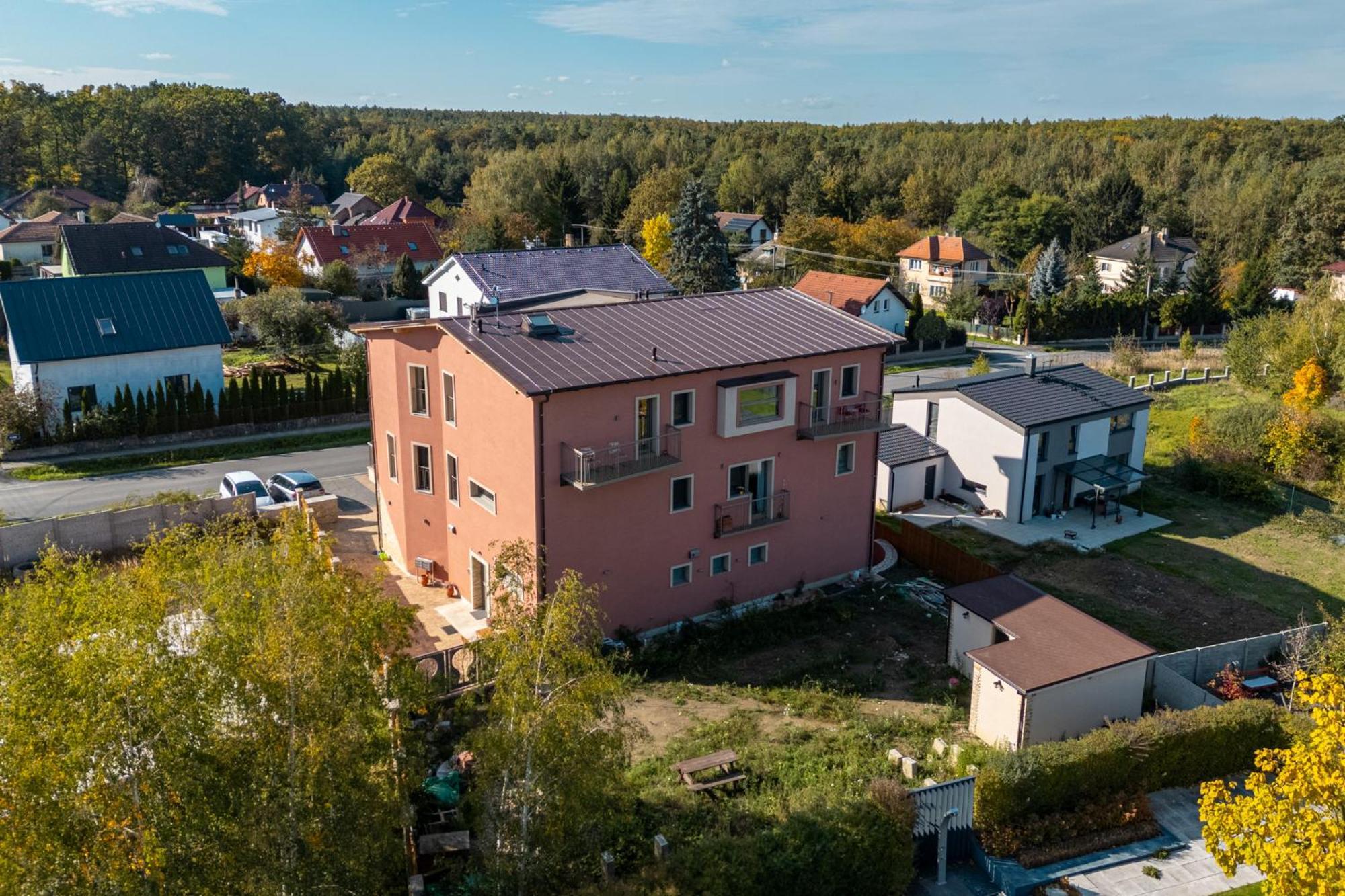 Laskara Garden Apartment By Prague Forest Нове-Йирни Экстерьер фото